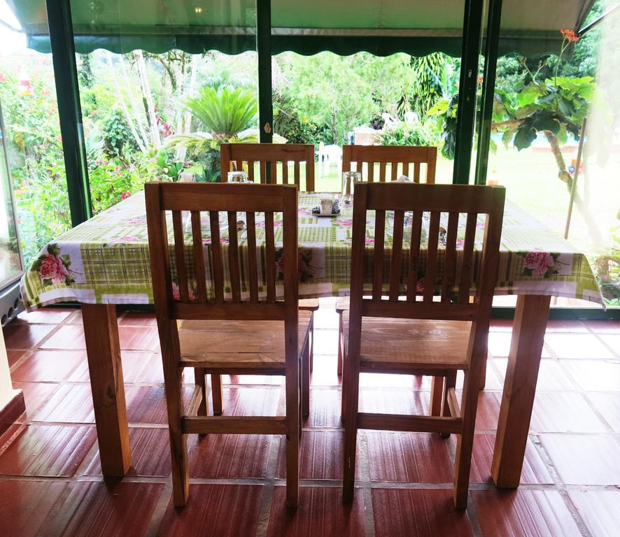 Hostel Y Posada Colibri 伊瓜苏港 外观 照片