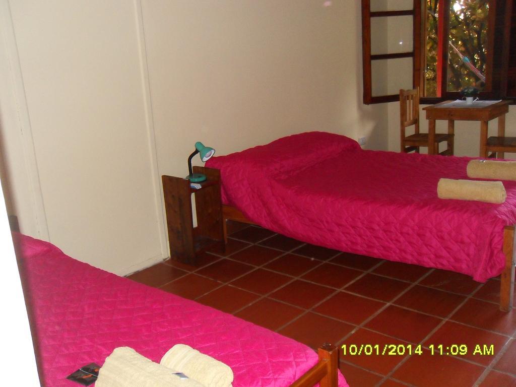 Hostel Y Posada Colibri 伊瓜苏港 外观 照片
