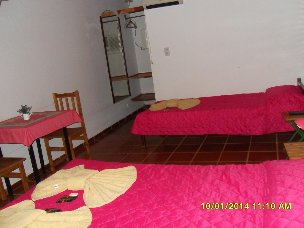 Hostel Y Posada Colibri 伊瓜苏港 客房 照片