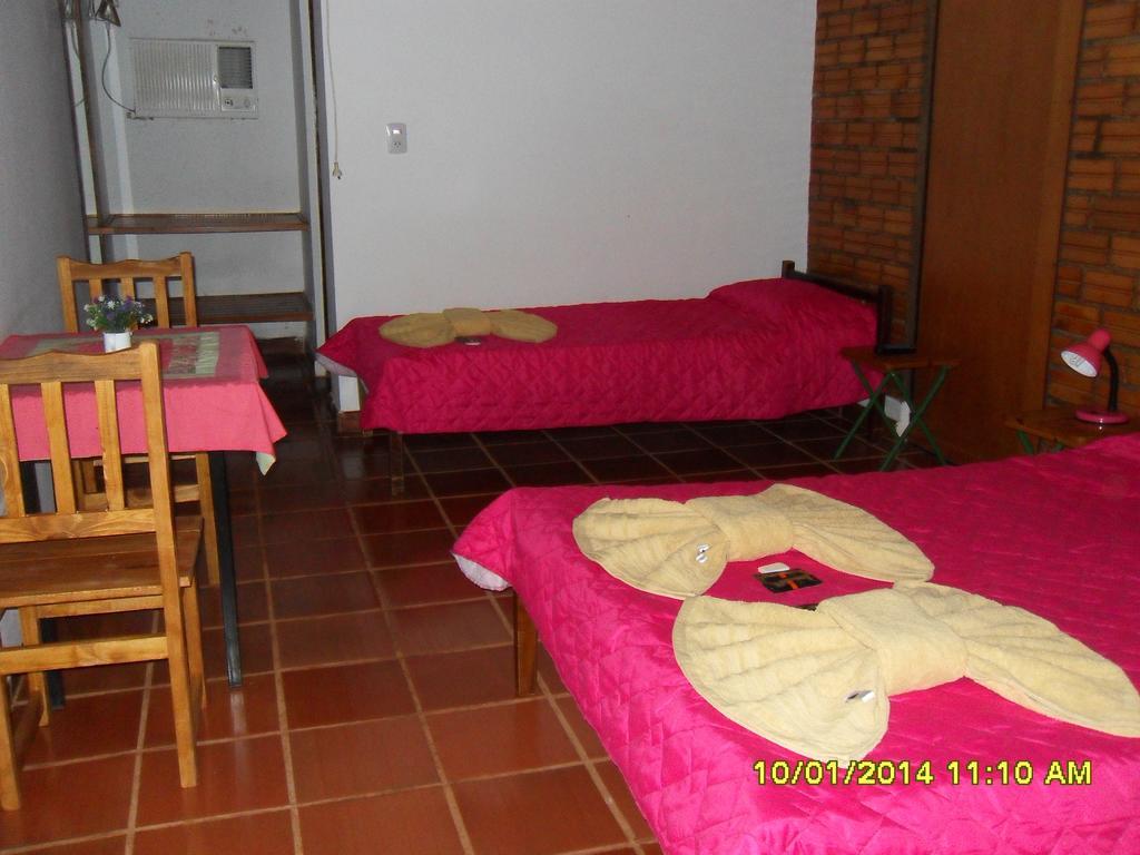 Hostel Y Posada Colibri 伊瓜苏港 客房 照片