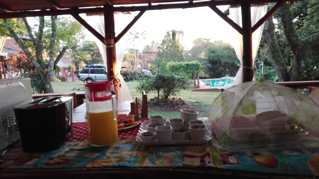 Hostel Y Posada Colibri 伊瓜苏港 外观 照片