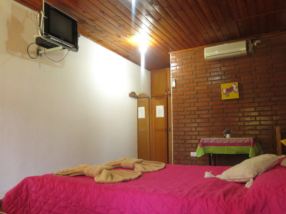Hostel Y Posada Colibri 伊瓜苏港 外观 照片